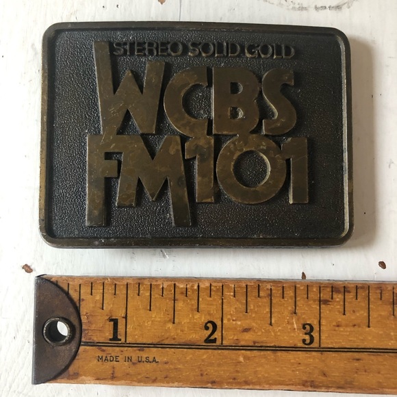 Vintage WCBS FM101 Stereo Solid Gold Belt Buckle - Picture 4 of 6